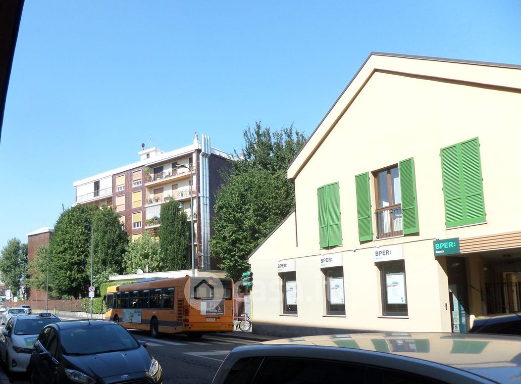 Appartamento in Affitto in Via Emilio de Marchi 4 a Milano