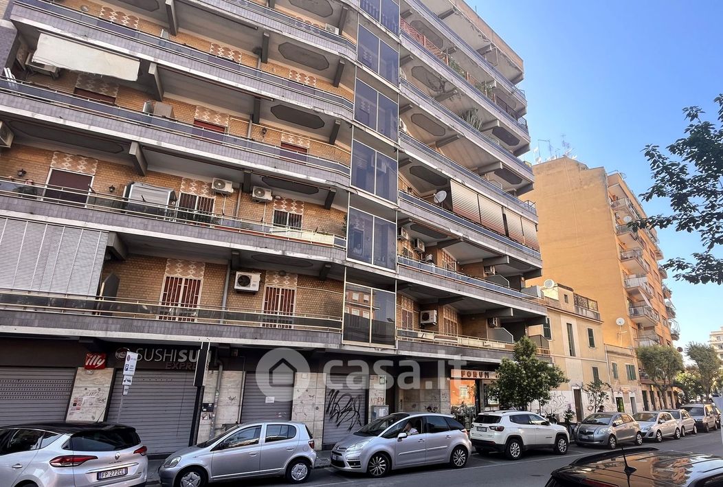 Appartamento in Vendita in Via di Acqua Bullicante a Roma