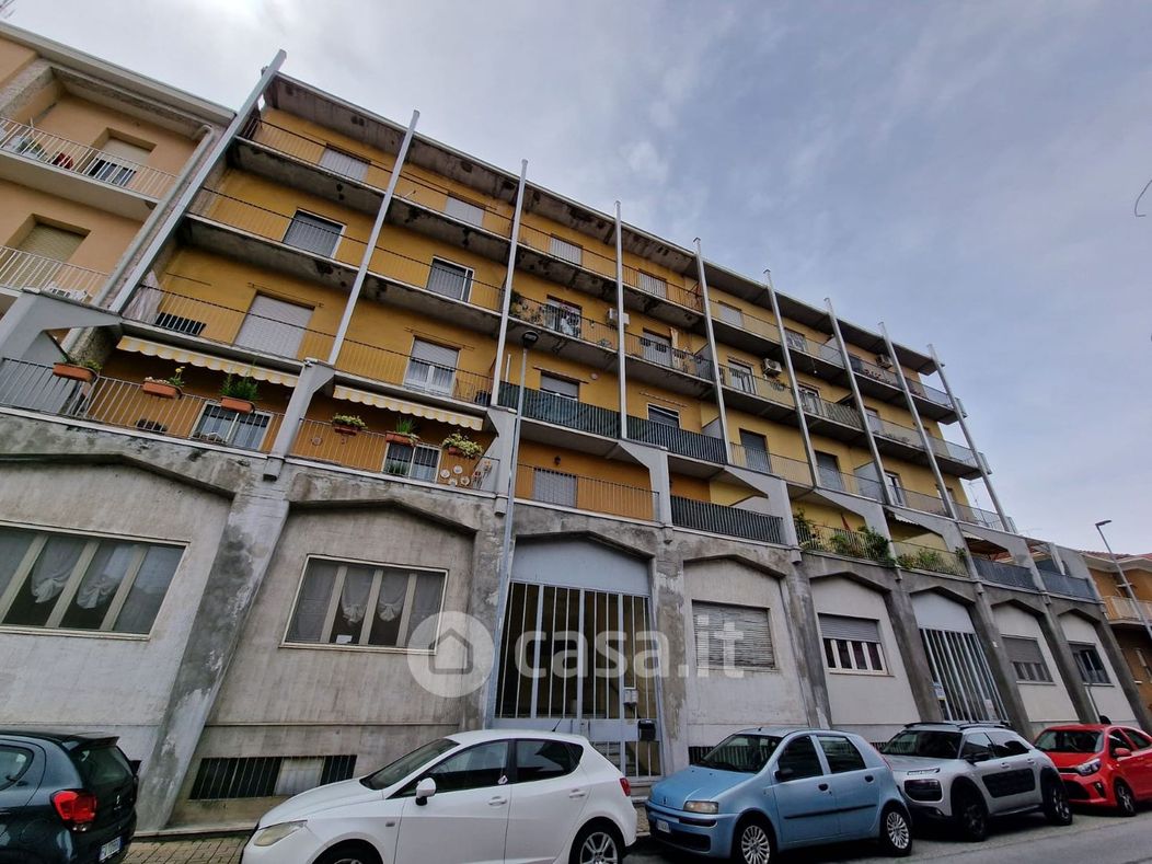 Appartamento in Vendita in Via Giuseppe Failla 17 a Vercelli