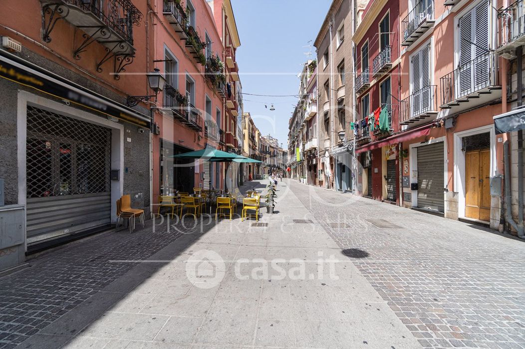 Attività/Licenza (con o senza mura) in Vendita in Corso Vittorio Emanuele II a Cagliari