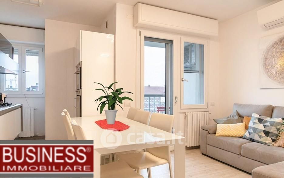 Appartamento in Affitto in Via Valenza a Milano