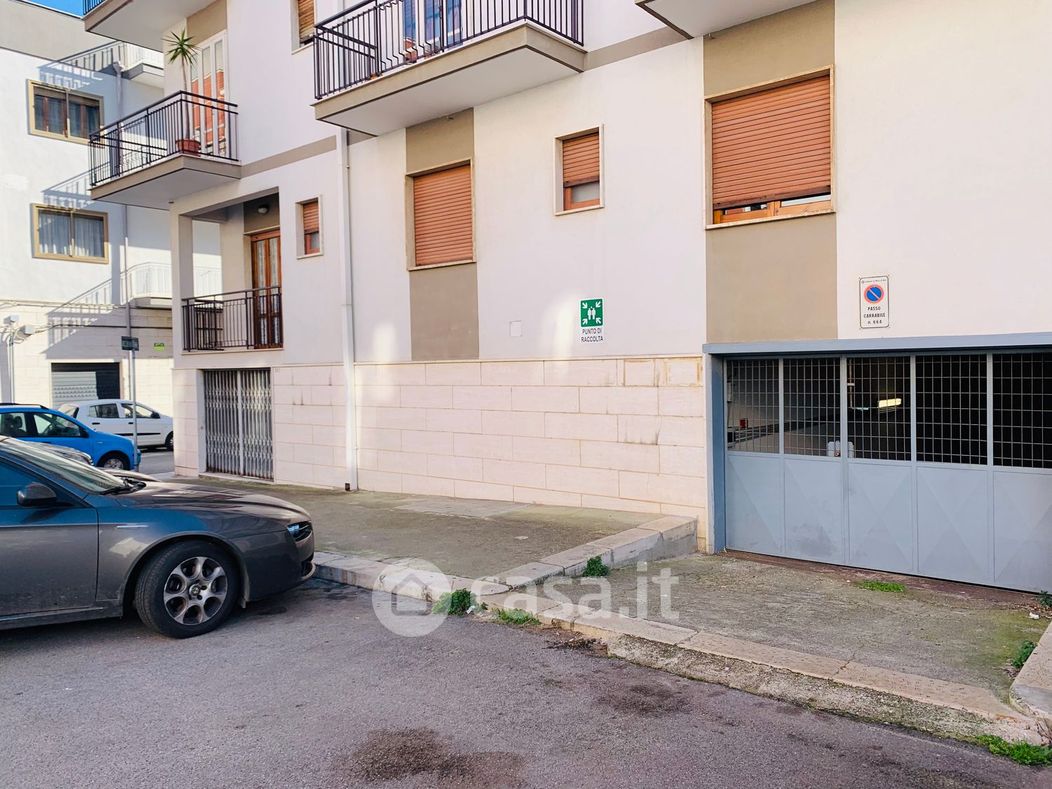 Garage/Posto auto in Vendita in Via garibaldi 120 a Mola di Bari