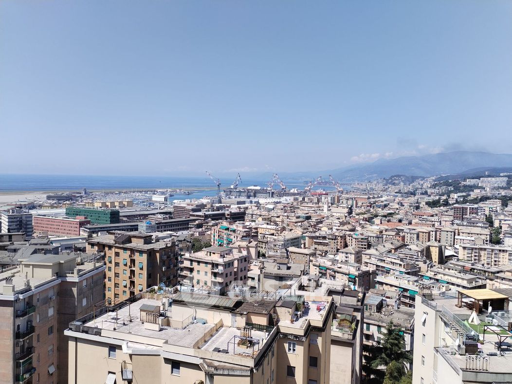 Appartamento in Vendita in Via Antonio Sant'Elia 89 a Genova