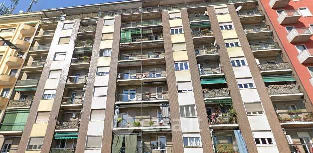 Appartamento in Vendita in Viale Lucania 3 a Milano