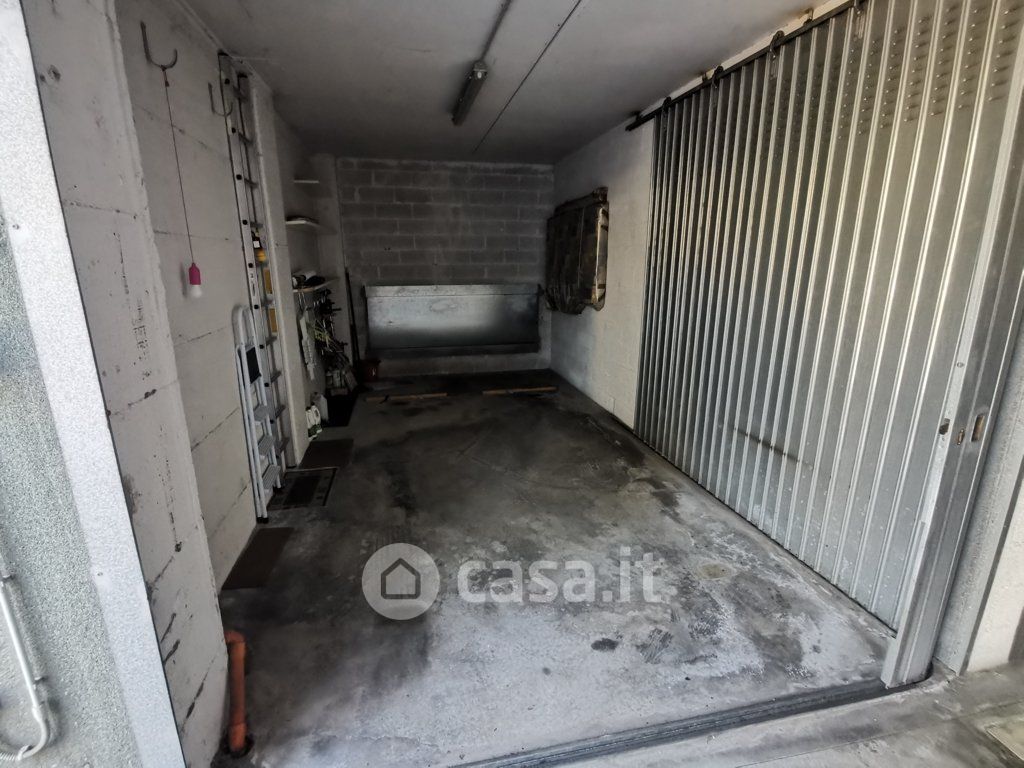 Garage/Posto auto in Vendita in Strada degli Olmi a Pesaro