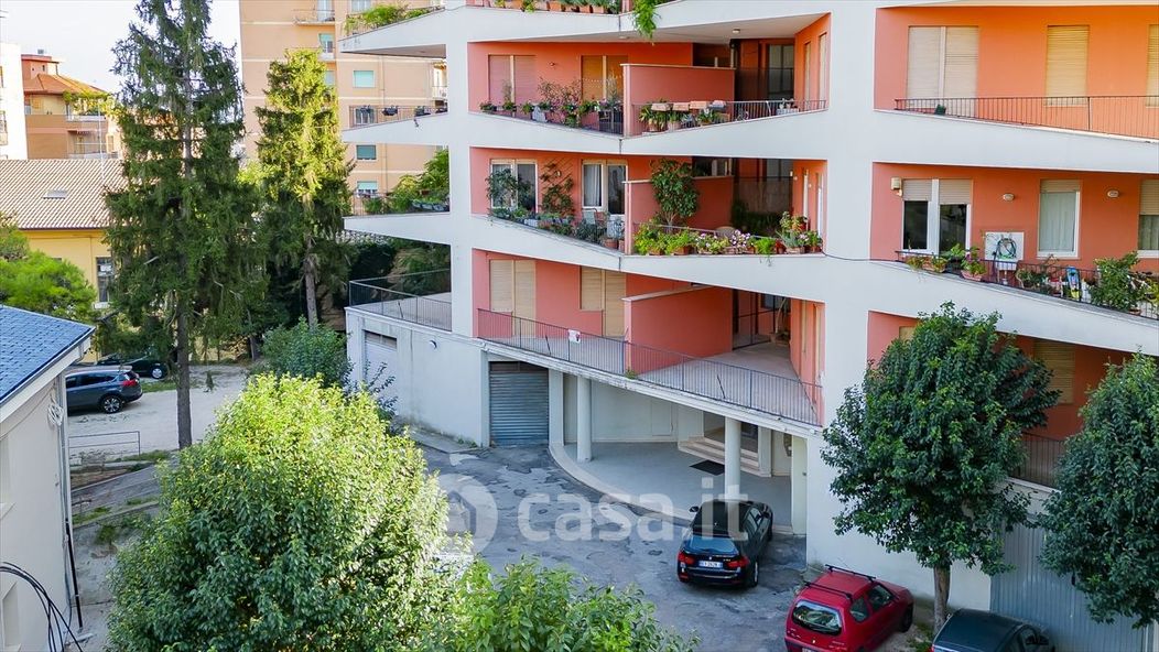 Appartamento in Vendita in Via Luigi Colazilli a Chieti