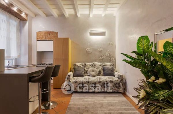 Appartamento in Affitto in Via Luigi Canonica a Milano