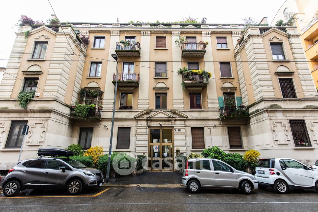 Appartamento in Vendita in Via Martiri Oscuri 21 a Milano