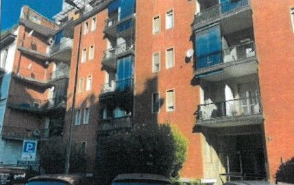 Appartamento in Vendita in Via Pompeo Cambiasi 5 a Milano