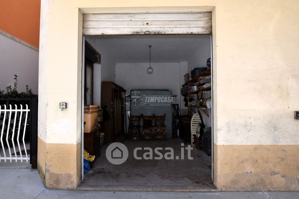 Garage/Posto auto in Vendita in Via Alcide De Gasperi 8 a Cupra Marittima