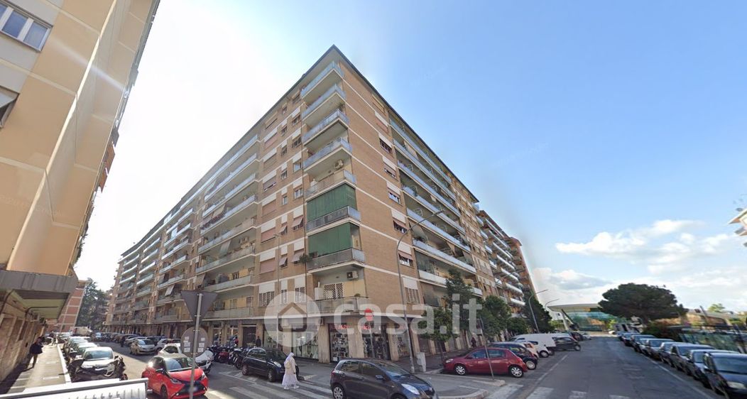 Appartamento in Vendita in Via Altavilla Irpina 8 a Roma