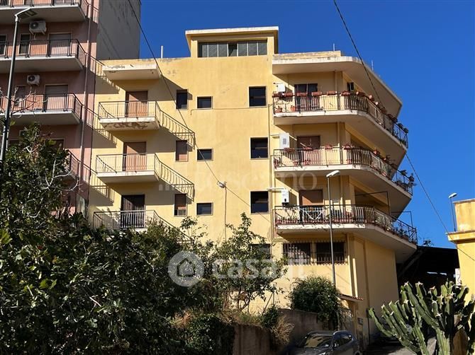 Appartamento in Vendita in Via Schiavone Mati a Reggio Calabria