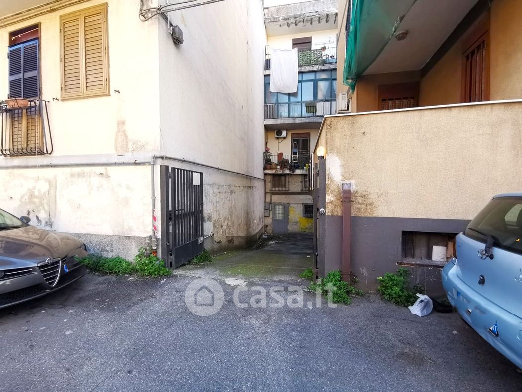 Garage/Posto auto in Affitto in Via Giovanni Pascoli 16 a Gravina di Catania