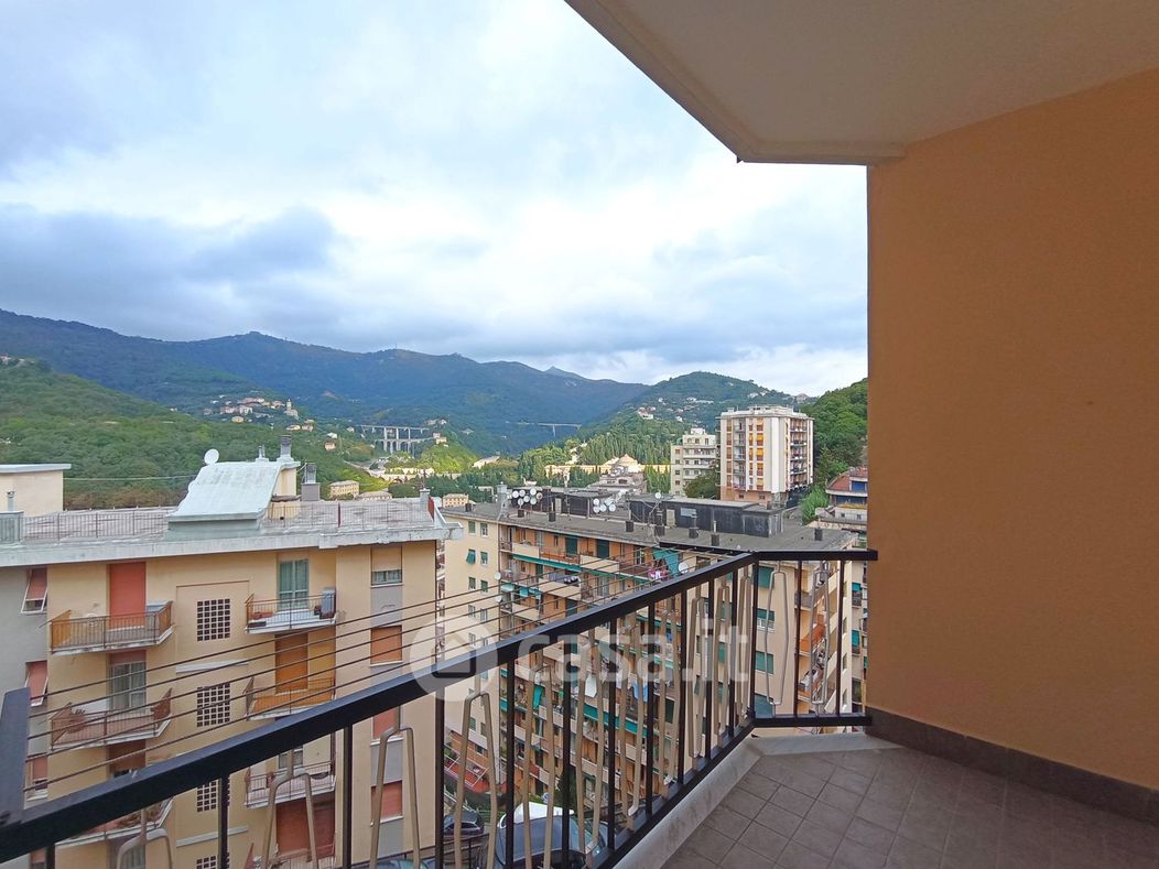 Appartamento in Vendita in Via Tortona 35 a Genova
