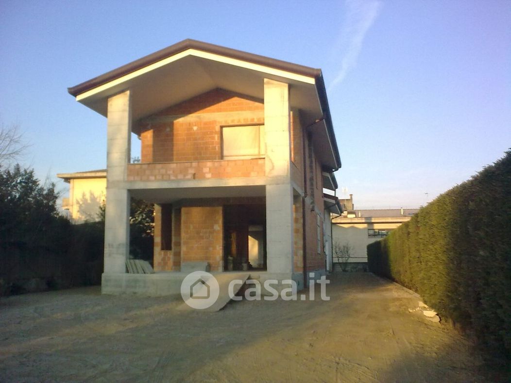 Casa indipendente in Vendita in Via PRIMAVERA a Chioggia