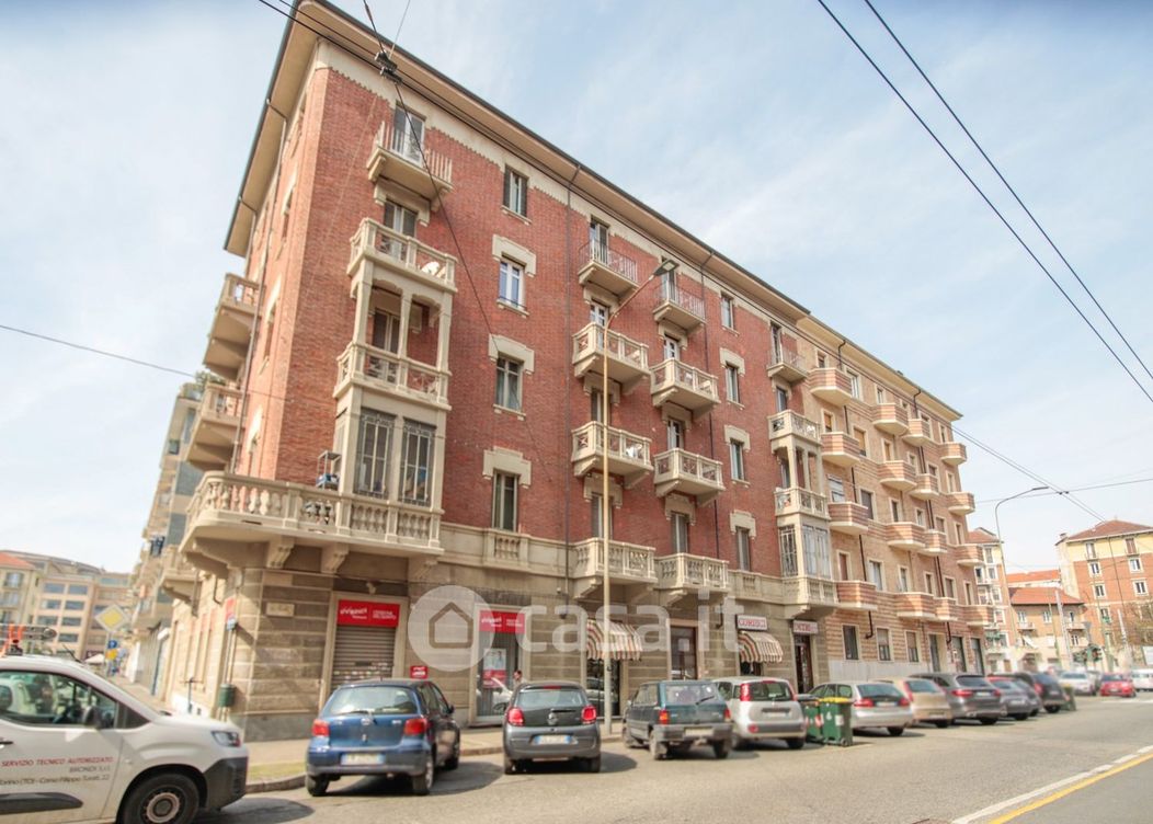 Appartamento in Vendita in Via Genova 64 c a Torino