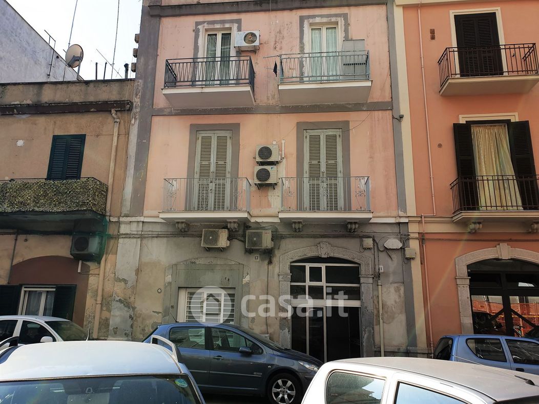 Appartamento in Vendita in Via Francesco Curzio dei Mille 11 a Bari