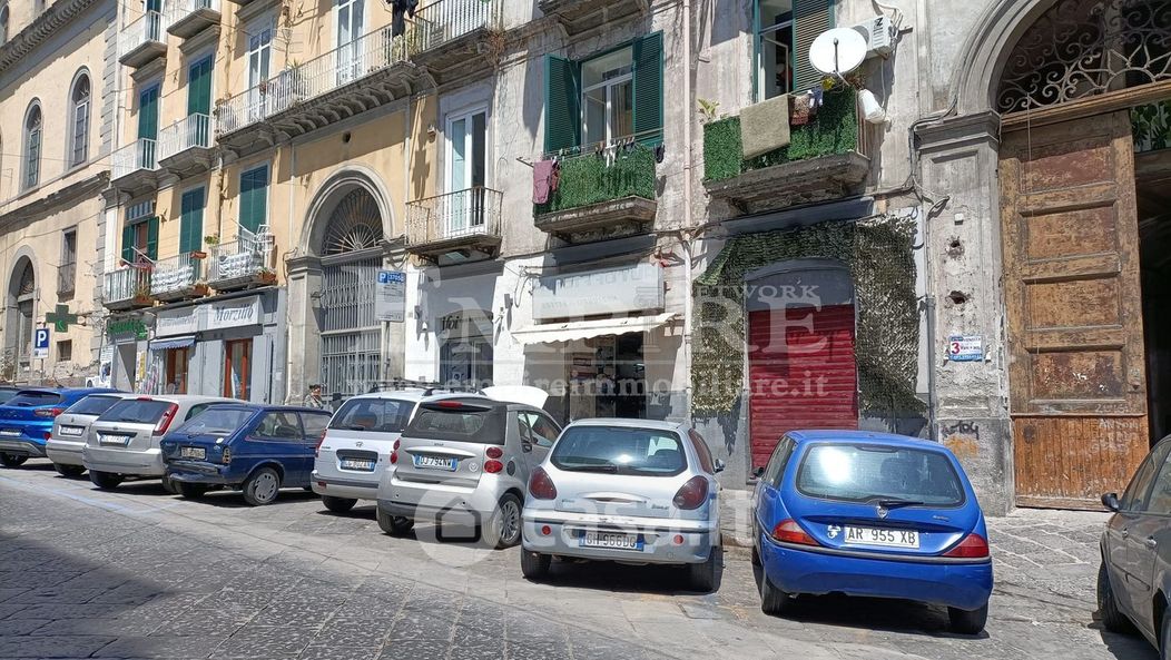 Negozio/Locale commerciale in Affitto in Via cesare rosaroll 114 a Napoli
