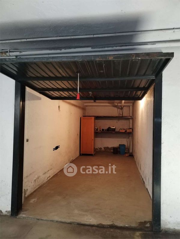 Garage/Posto auto in Vendita in Via Alcide de Gasperi 21 a Desio
