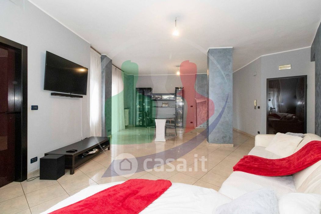 Appartamento in Vendita in Via Luigi Salvatore Cherubini 7 a Torino