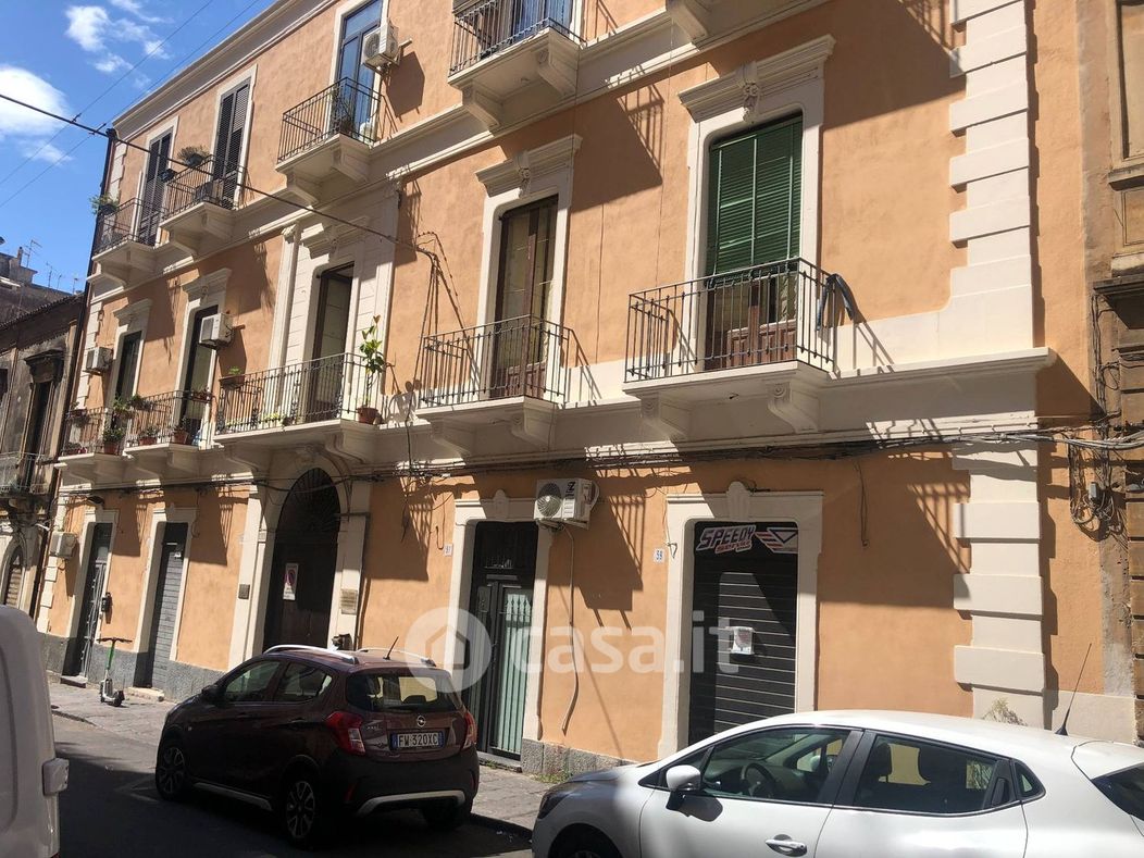 Appartamento in Vendita in Via Ruggero Settimo 37 a Catania