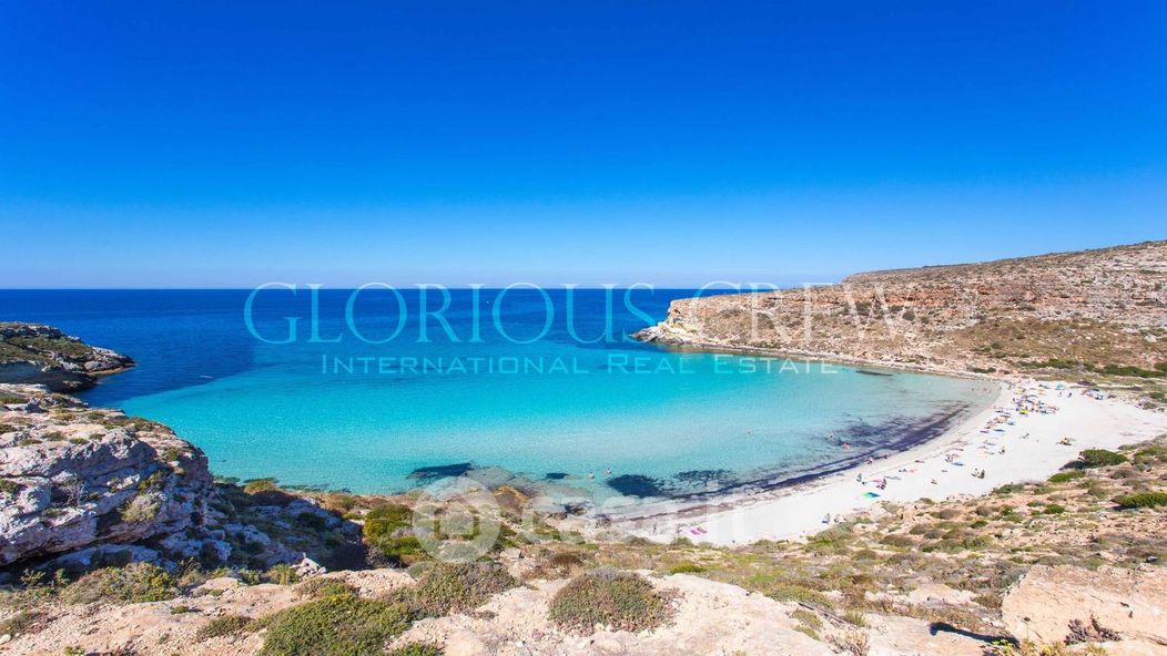 Negozio/Locale commerciale in Vendita in a Lampedusa e Linosa