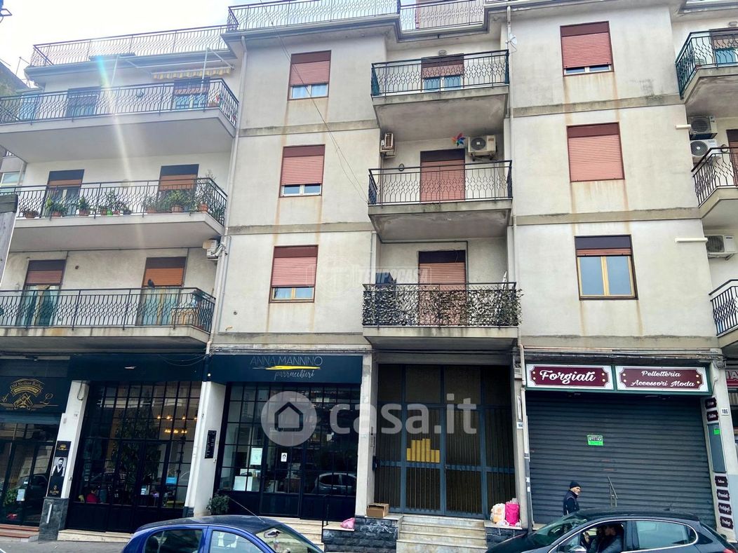 Appartamento in Vendita in Via Vittorio Emanuele a Gravina di Catania