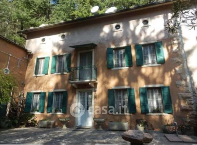 Casa indipendente in Vendita in Via Don Giuseppe Benedetti a Sant'Anna d'Alfaedo