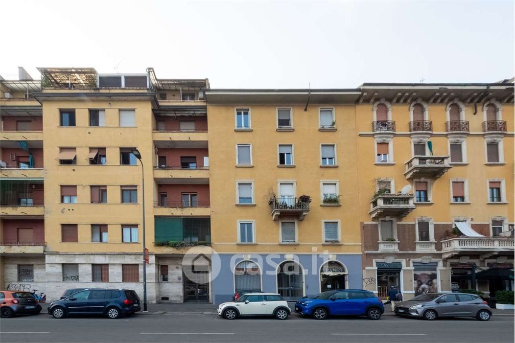 Appartamento in Vendita in Via Carlo Valvassori Peroni 57 a Milano