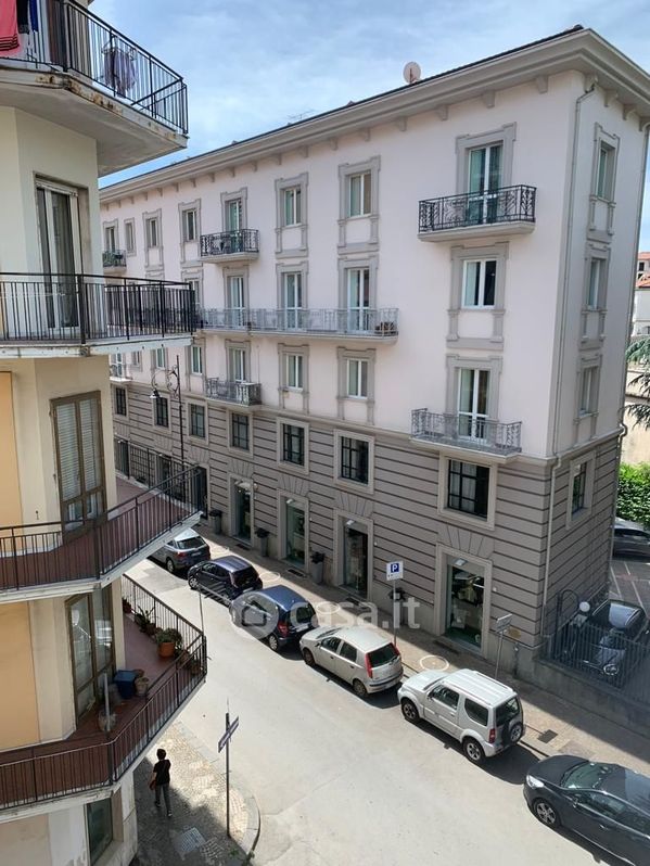 Appartamento in Vendita in Via Circumvallazione a Avellino