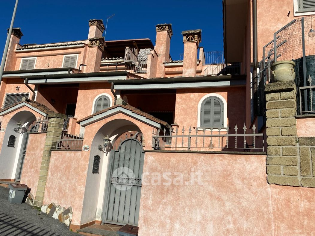 Villa in Vendita in Via Ciro Trabalza a Roma