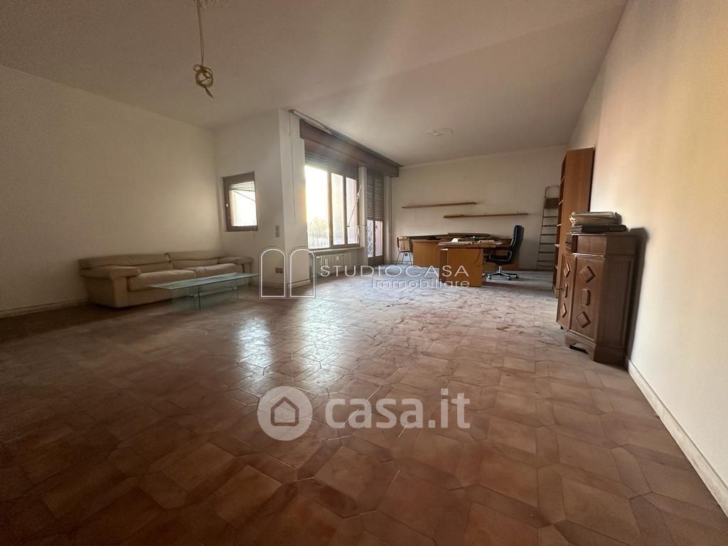 Appartamento in Vendita in Via Ludovico Lazzaro Zamenhof a Pisa