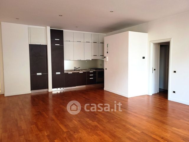 Appartamento in Affitto in Via Mercato a Milano