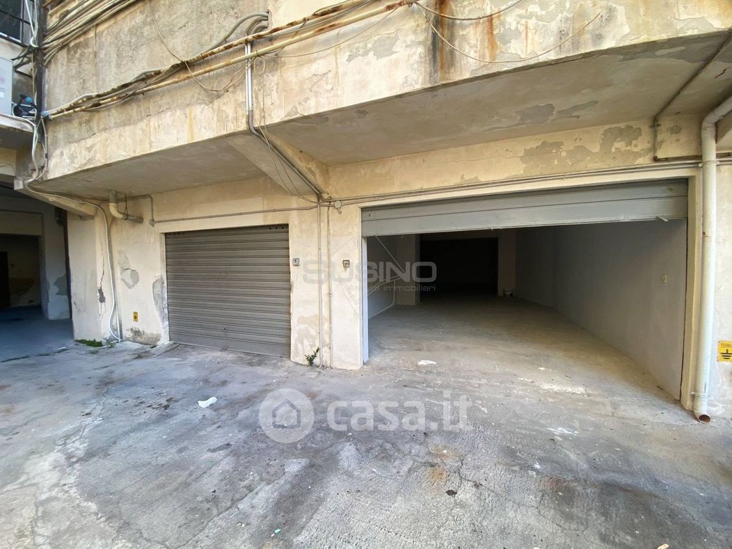 Garage/Posto auto in Vendita in Corso Gelone a Siracusa