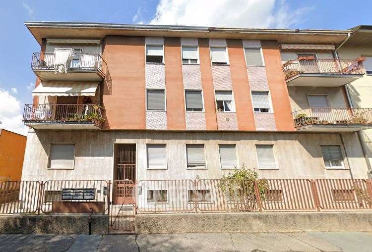 Appartamento in Vendita in Via Giordano Bruno 4 a Milano