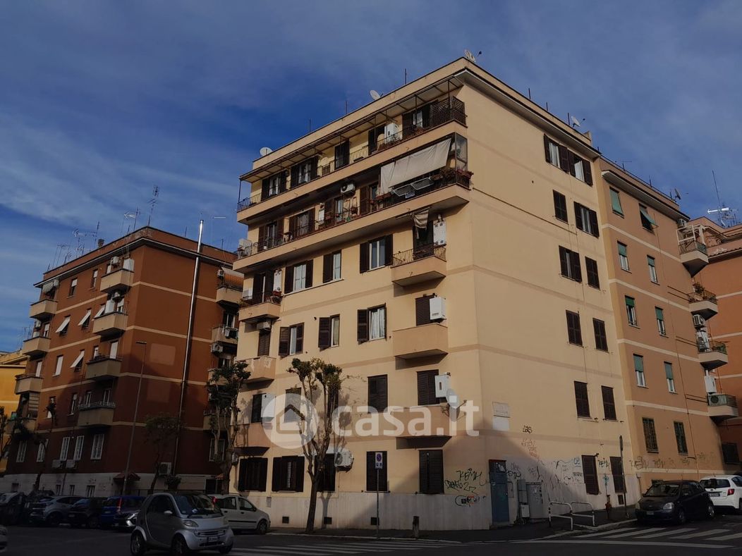Appartamento in Vendita in Via Tor de' Schiavi 166 a Roma