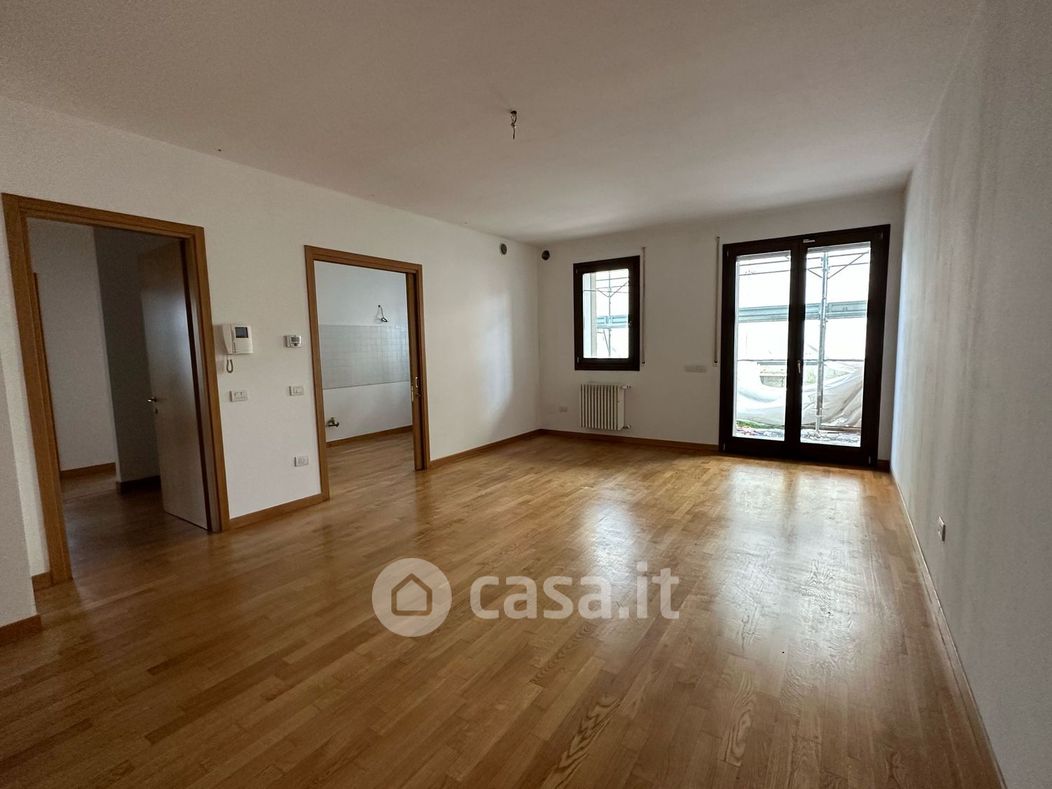 Appartamento in Vendita in Via della Quercia a Treviso