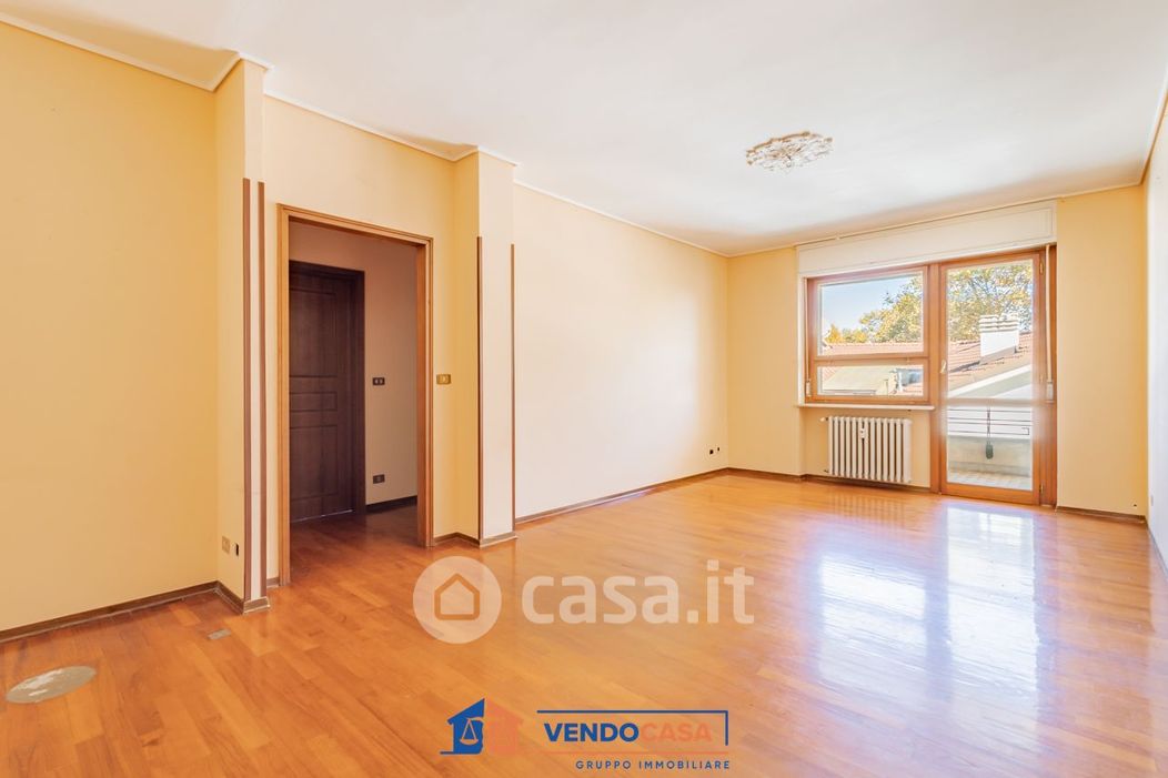 Appartamento in Vendita in Corso Francia, 84 a Cuneo