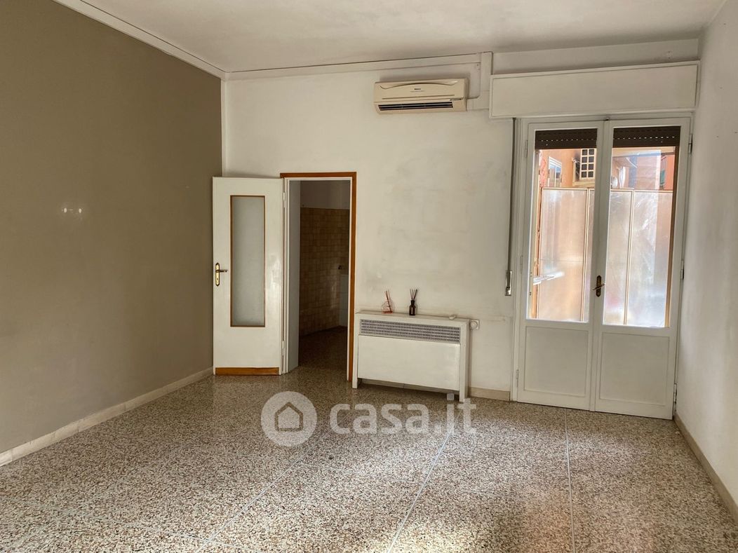 Appartamento in Vendita in Via Arno 22 a Bologna
