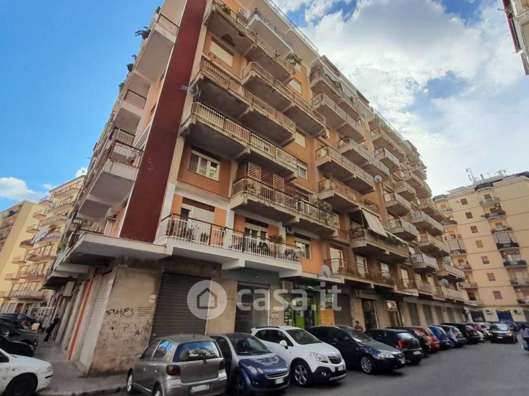 Appartamento in Vendita in Via Angelo Poliziano 11 a Palermo