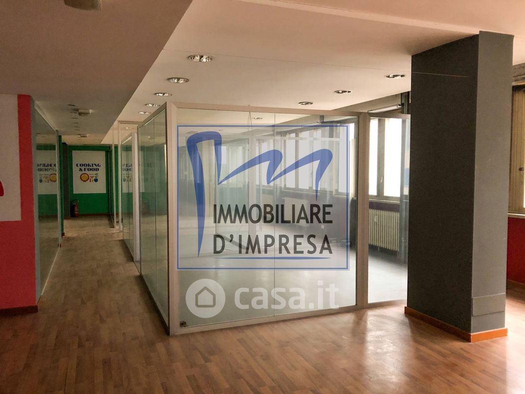 Ufficio in Affitto in Strada Giuseppe Mazzini a Parma