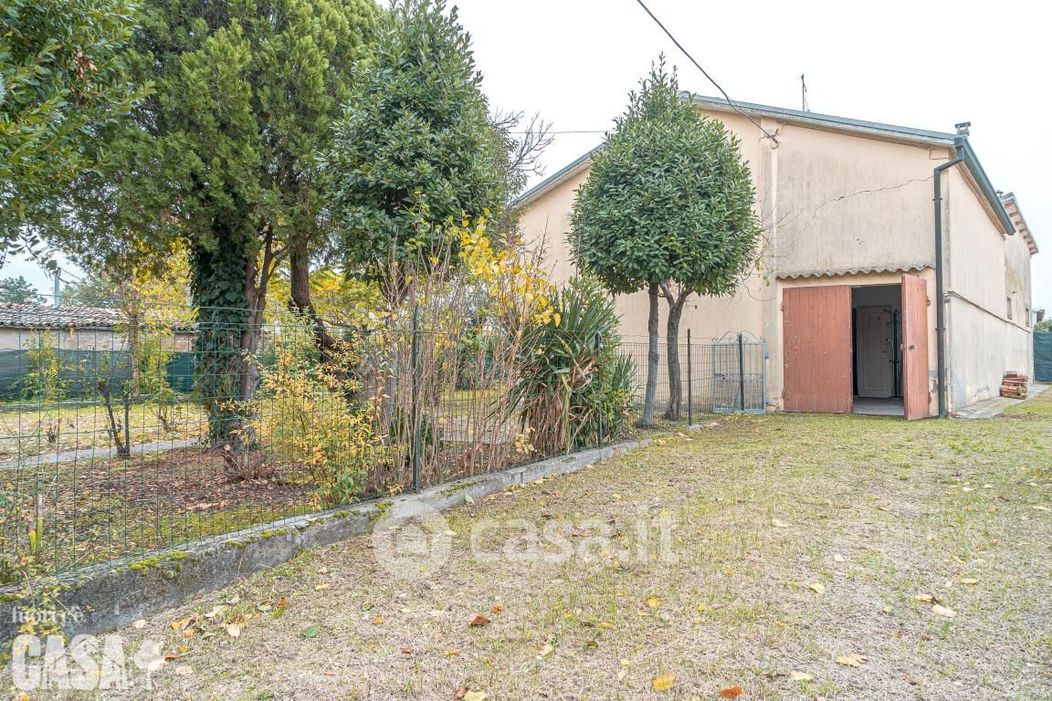 Casa indipendente in Vendita in Via Primo Bandini 58 a Ravenna