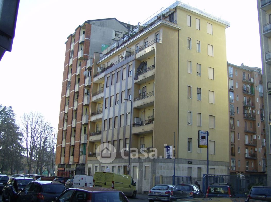 Appartamento in Vendita in Via Tulipani 3 a Milano