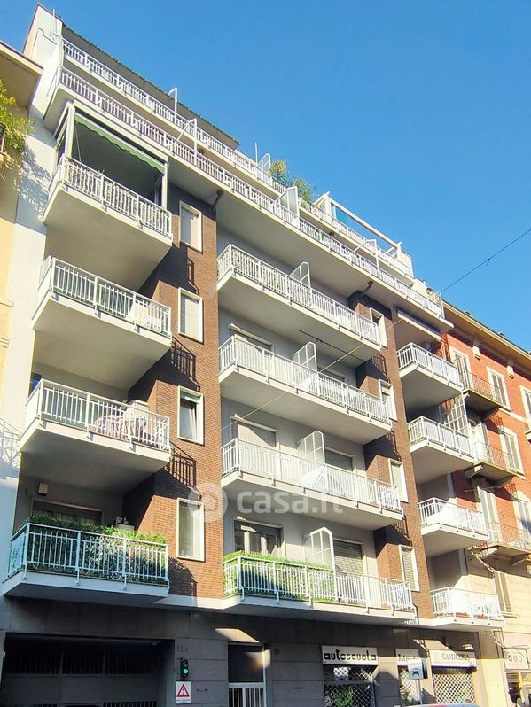 Appartamento in Vendita in Via Duchessa Jolanda 13 a Torino