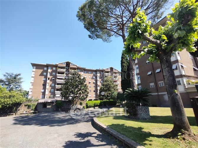 Appartamento in Vendita in Via Sandro Giovannini a Roma