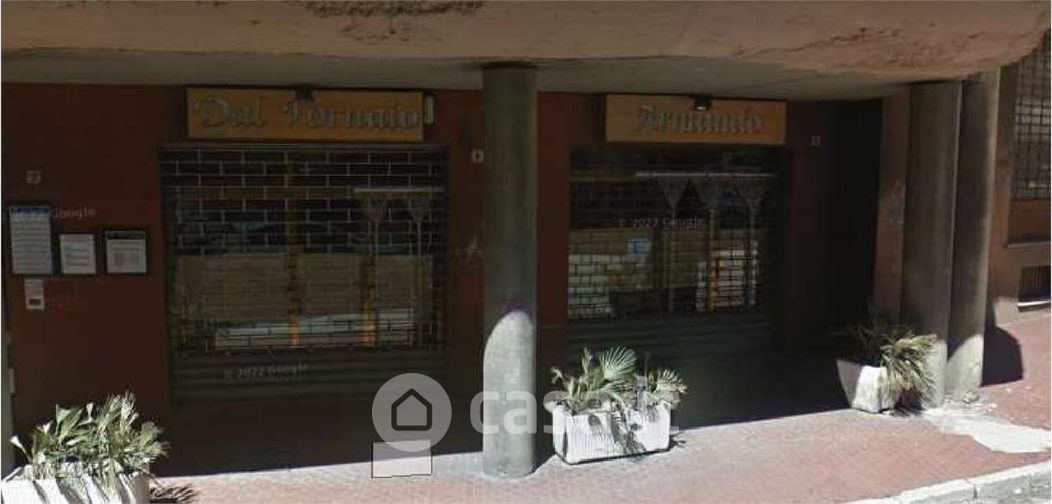 Negozio/Locale commerciale in Affitto in Via XXV Aprile a Ancona