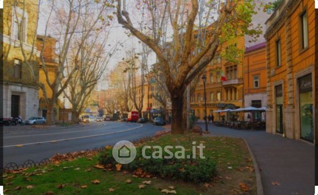 Ristorante in Vendita in Via Vittorio Veneto a Roma