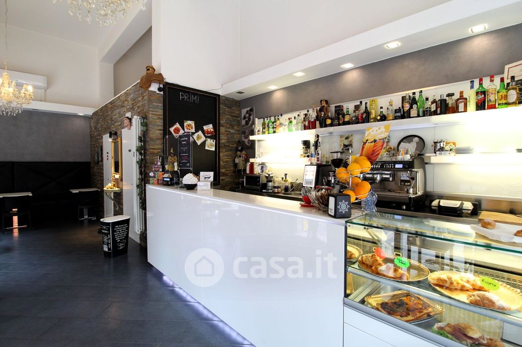 Bar in Vendita in Via San Donato 158 a Bologna