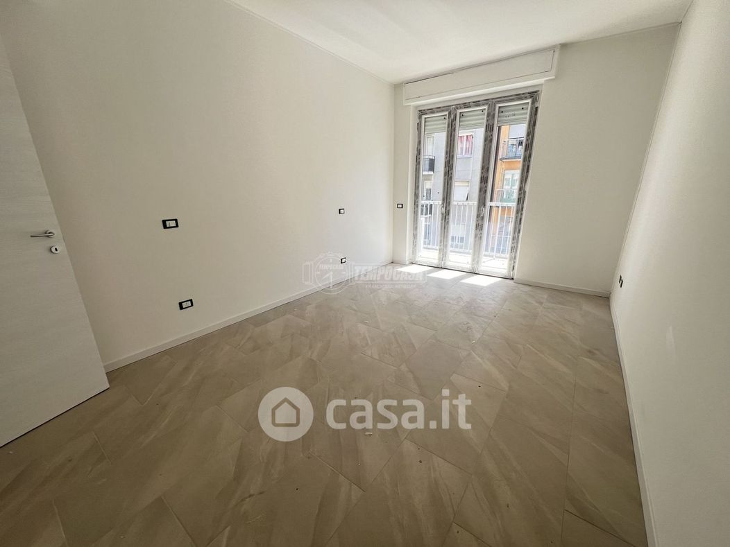 Appartamento in Vendita in Piazza Napoli 24 a Milano