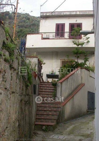 Appartamento in Vendita in Località San Filippo Superiore a Messina